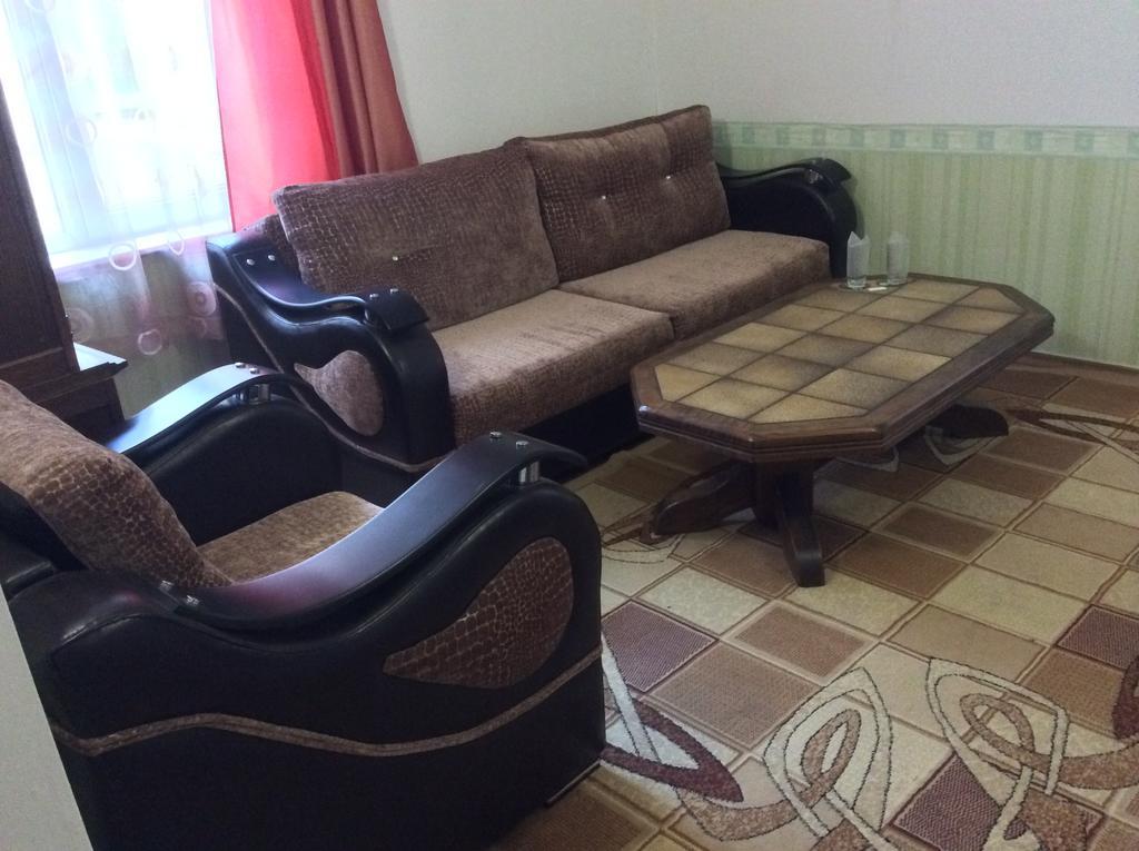National Hotel Ruse Quarto foto